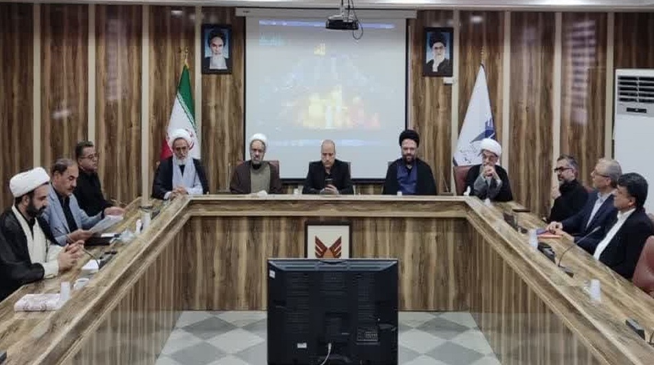 تصاویر جلسه امضای تفاهم نامه همکاری حوزه های علمیه و دانشگاه آزاد اسلامی استان مرکزی