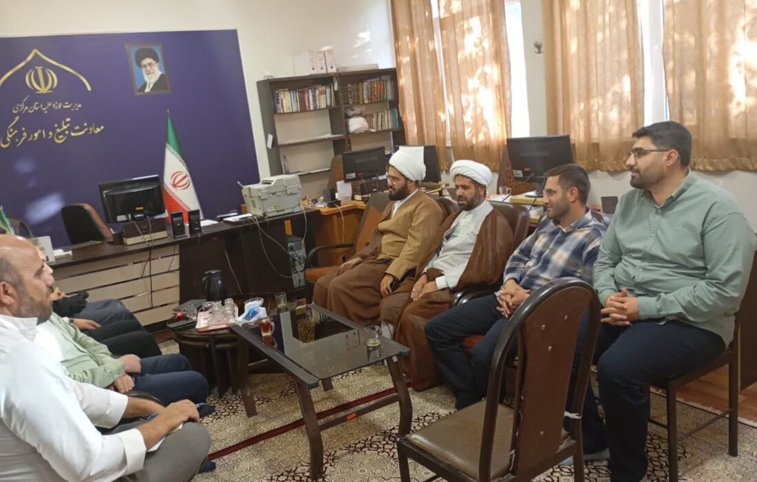 جلسه هم اندیشی معاون تبلیغ و امور فرهنگی استان با مسئولین طرح های تبلیغی