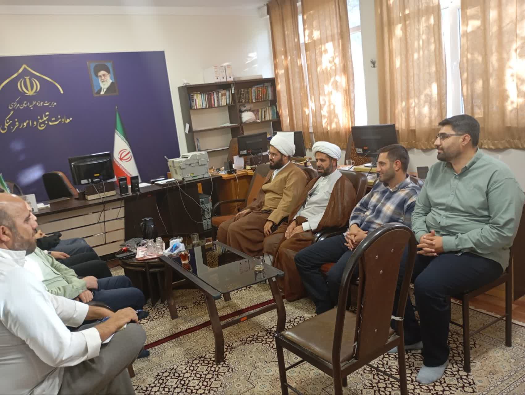 جلسه هم اندیشی معاون تبلیغ و امور فرهنگی استان با مسئولین طرح های تبلیغی